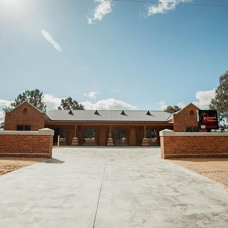 Red Waratah Accommodation Bendigo Exterior photo