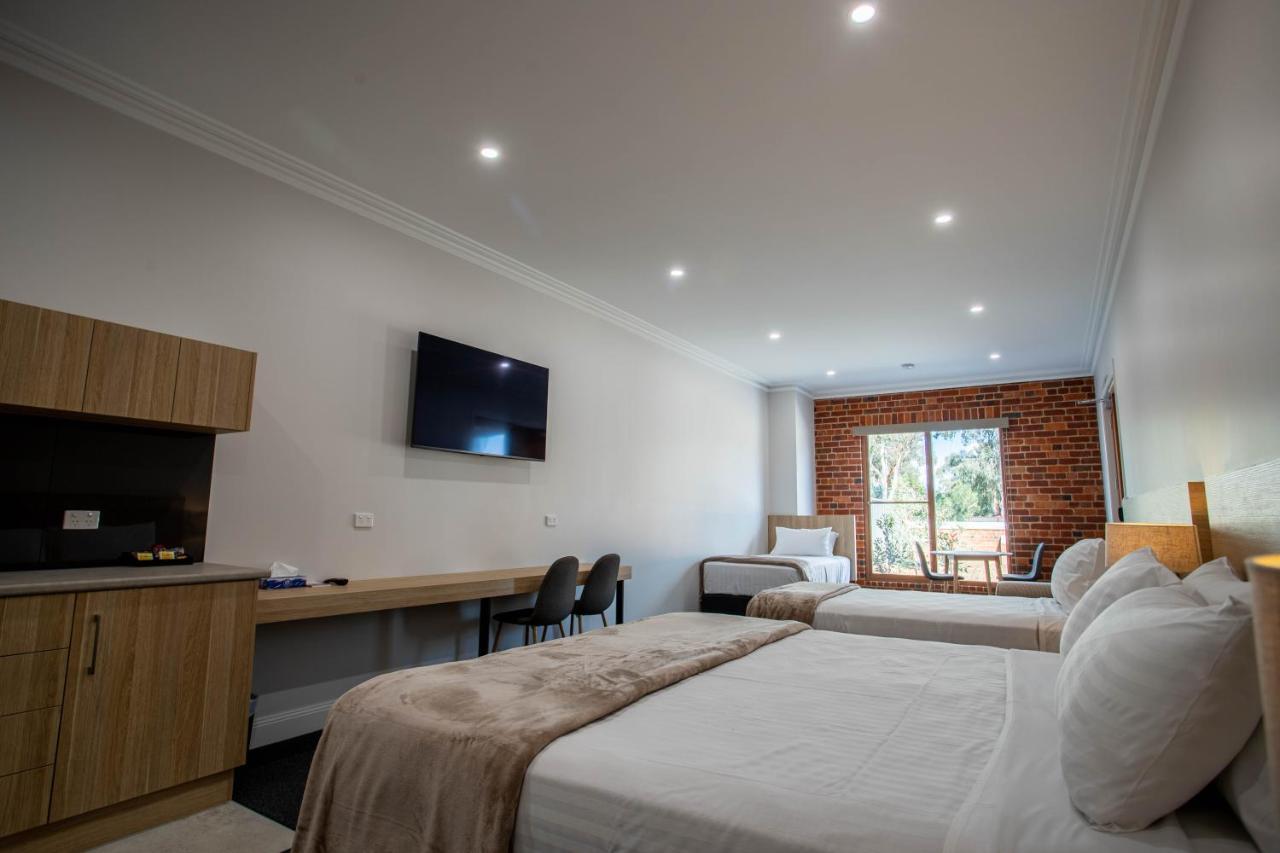 Red Waratah Accommodation Bendigo Exterior photo